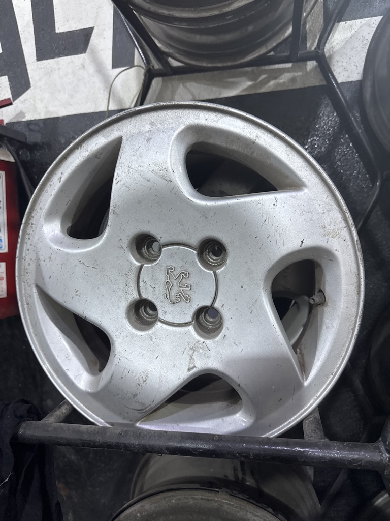 Refaccion 14 4/108 Peugeot