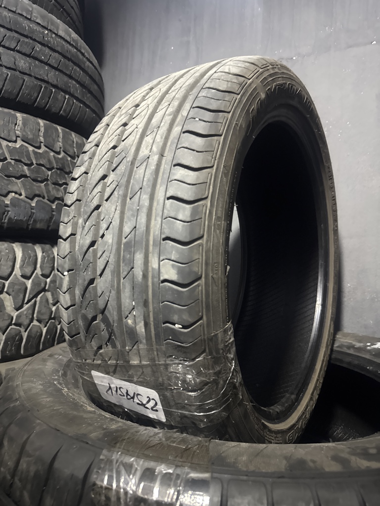 225/45R18 Joyroad