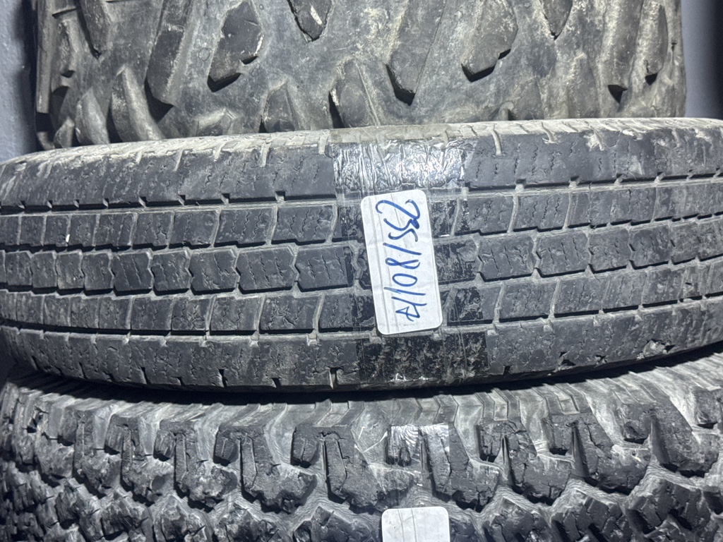 235/80R17