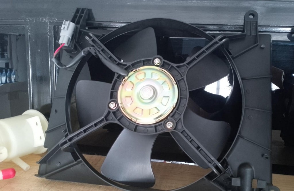 AVEO lt/ls 04/10