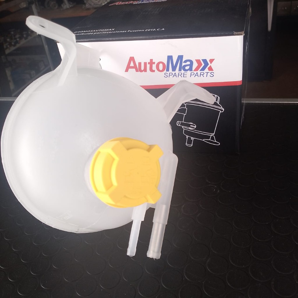 AutoMaxx envase plastico blanco con tapa amarilla