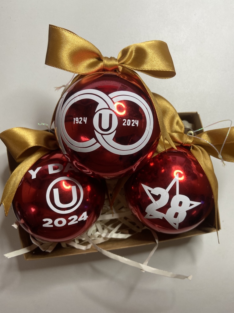 Esferas navideñas “U”