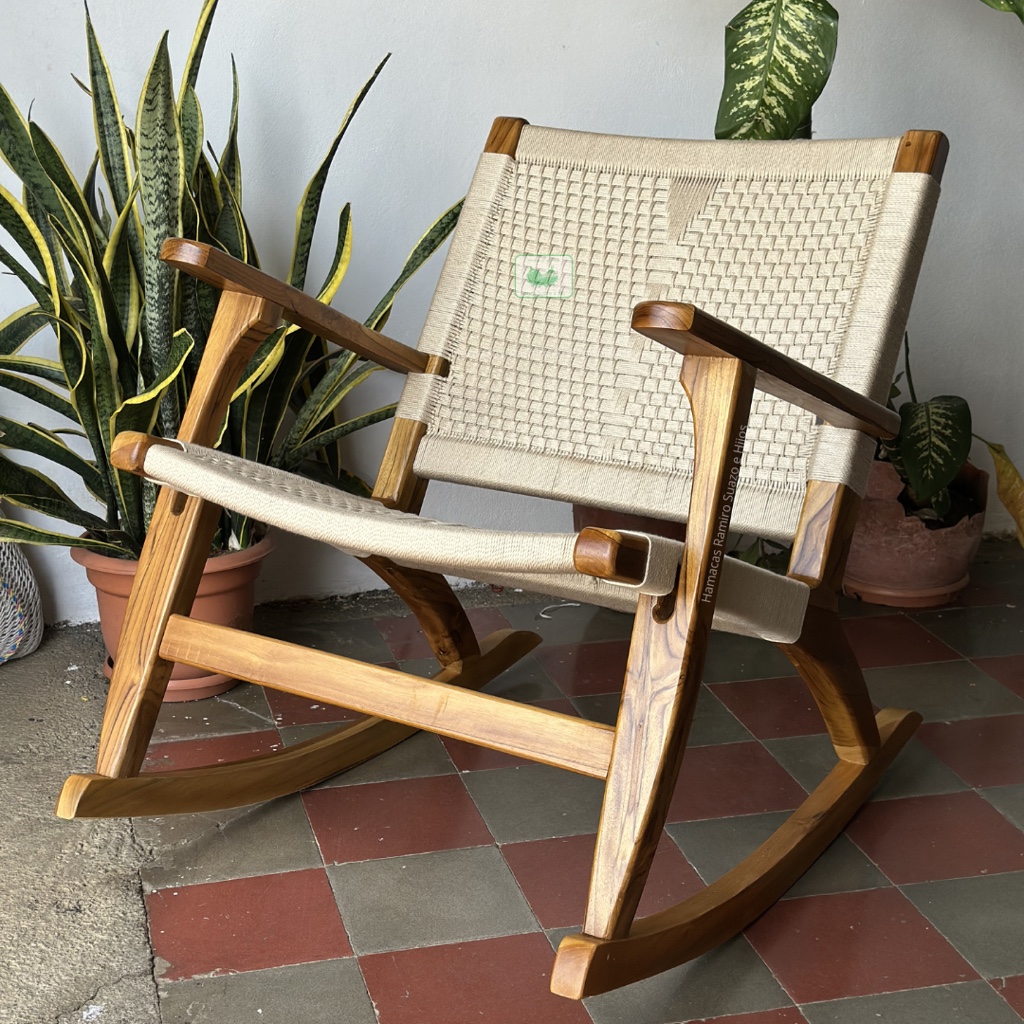 Silla mecedora Color Arena