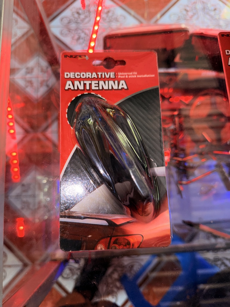 Antena decorativa tiburón
