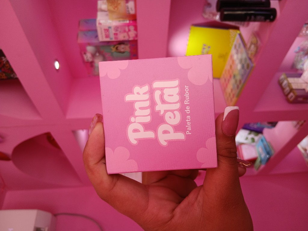 PALETA DE RUBORES PINK PETAL ALMA BEAUTY