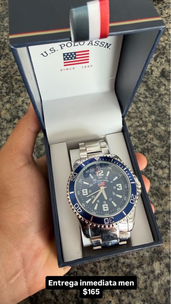 U.S. Polo Assn. reloj azul y plateado