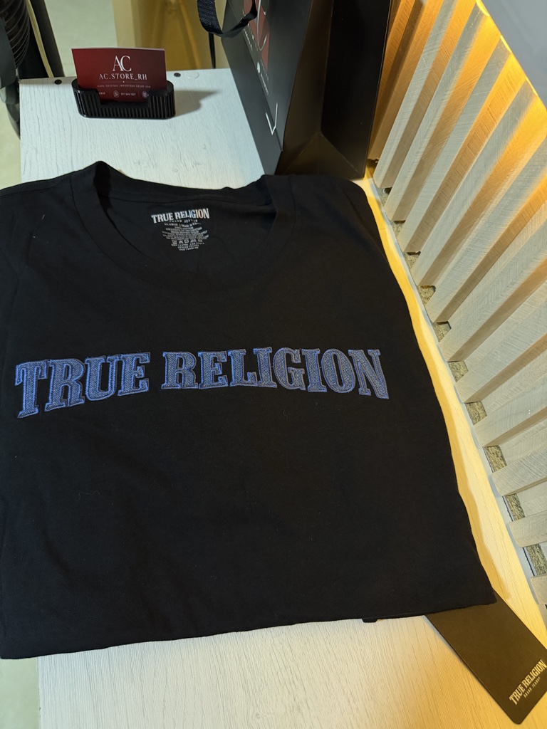 True Religion camiseta negra
