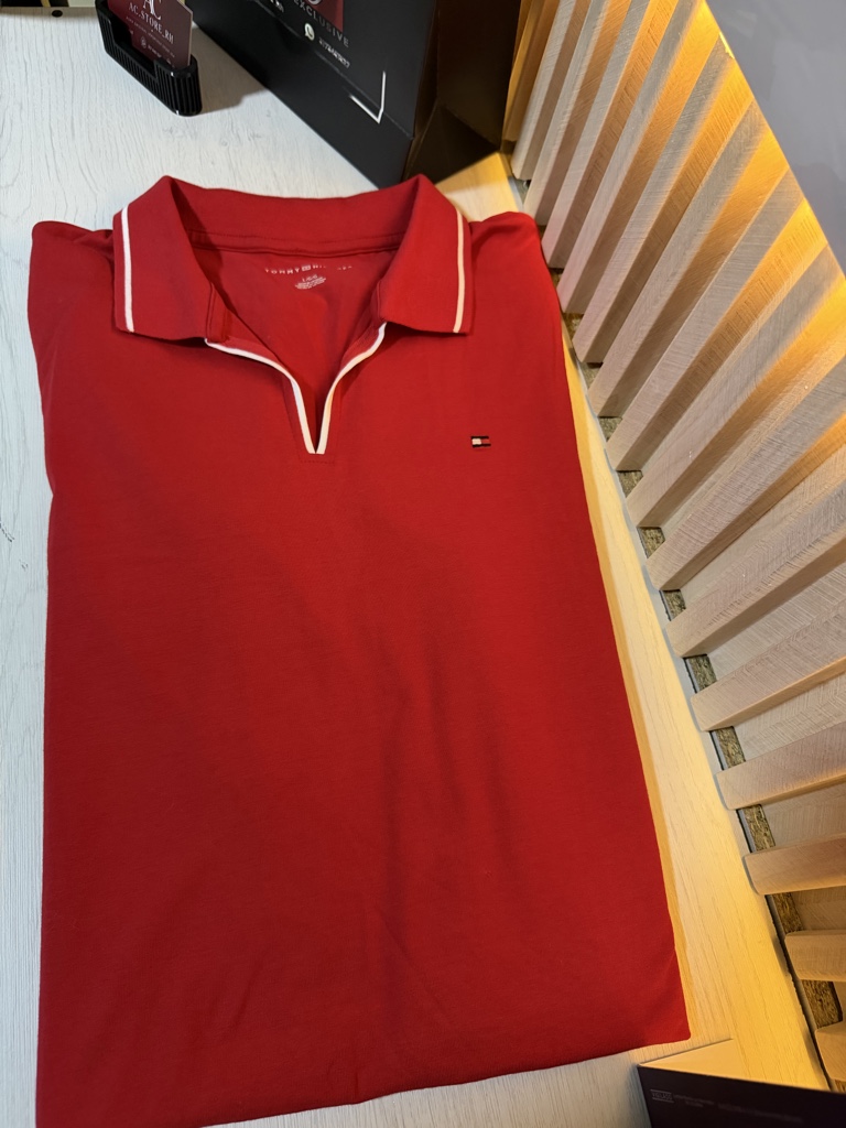 Tommy Hilfiger vestido tipo polo rojo
