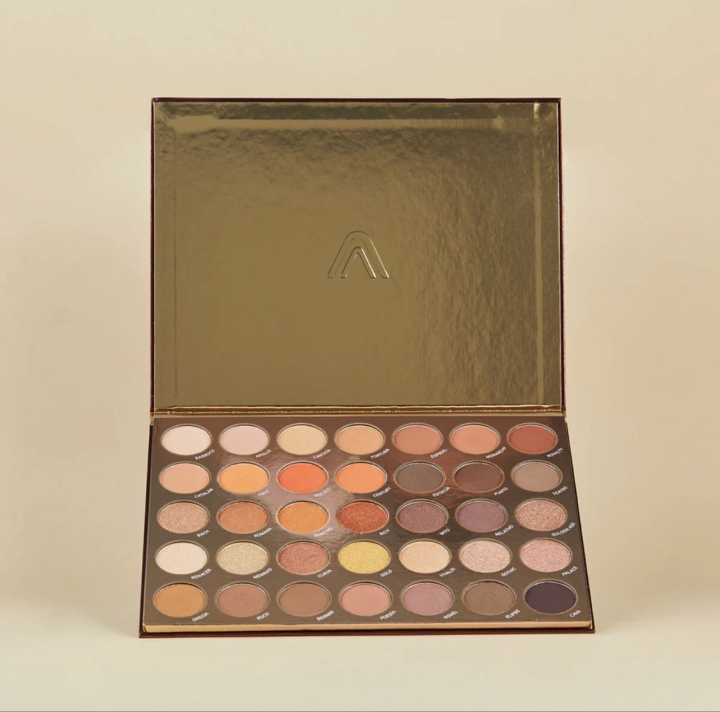 PALETA DE SOMBRAS ATEMPORAL | MAKEUP EXPERT