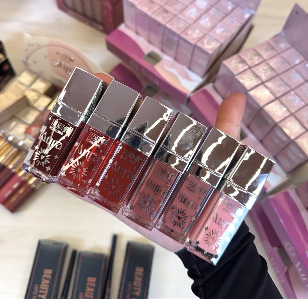 AURA GLOSS TRENDY