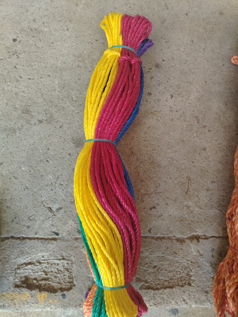 Cuerda multicolor trenzada
