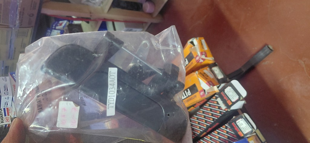 ABRIDOR DE COMPUERTA 95--04 TYD1034AOT repuesto negro