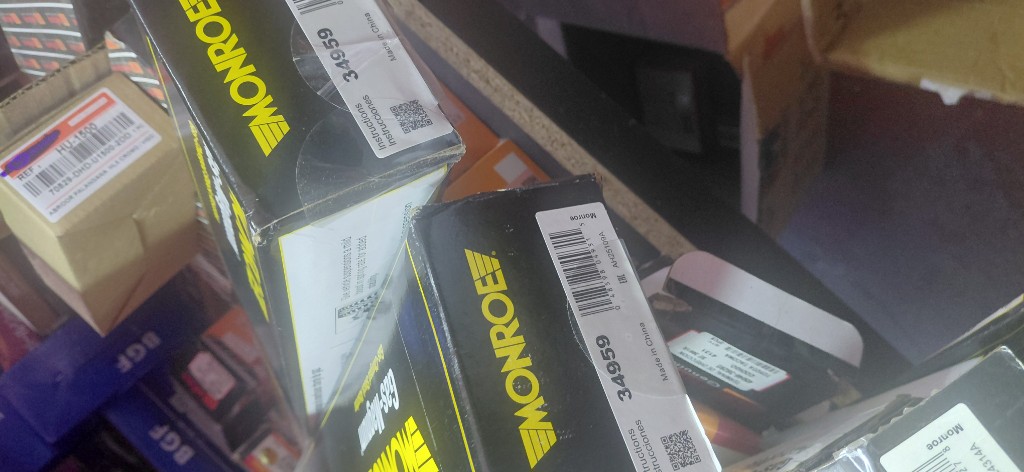 AMORTIGUADOR TRASERO:MARCA:MONROE MODELO:90-02PARTE-34959TIPO;GAS