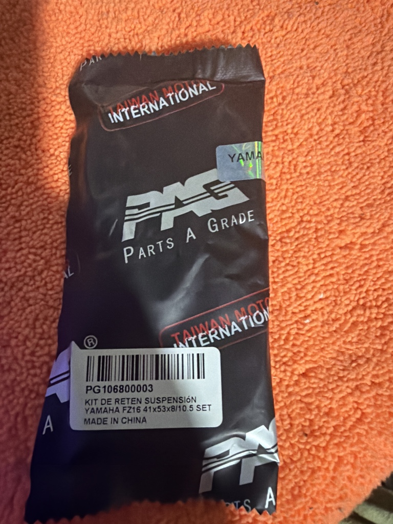 Retén suspensión yamaha Fz16 41*53*8/10.5