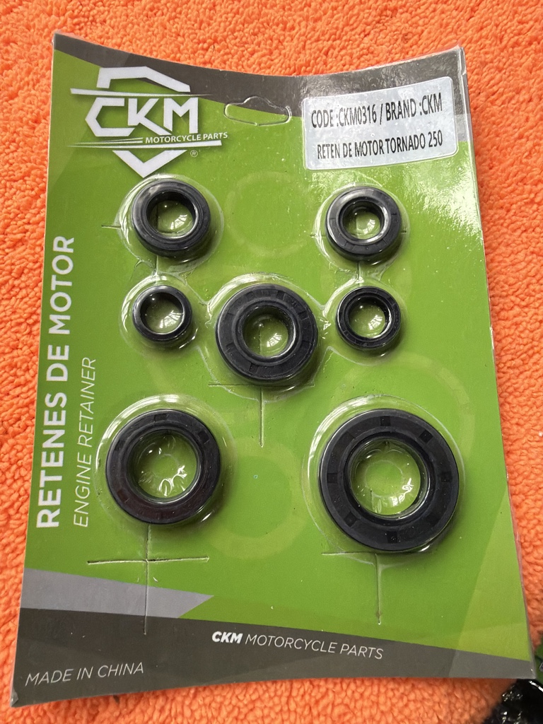Juego de retenes de motor Tornado 250 CKM
