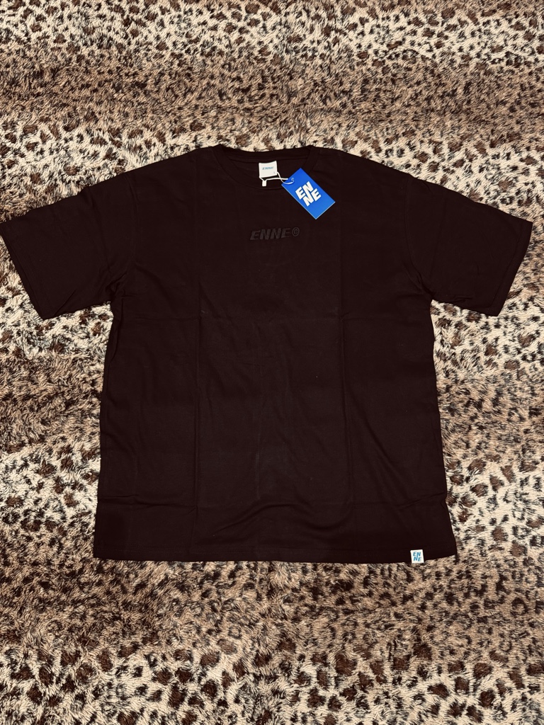 Remera Bordada ENNE©️