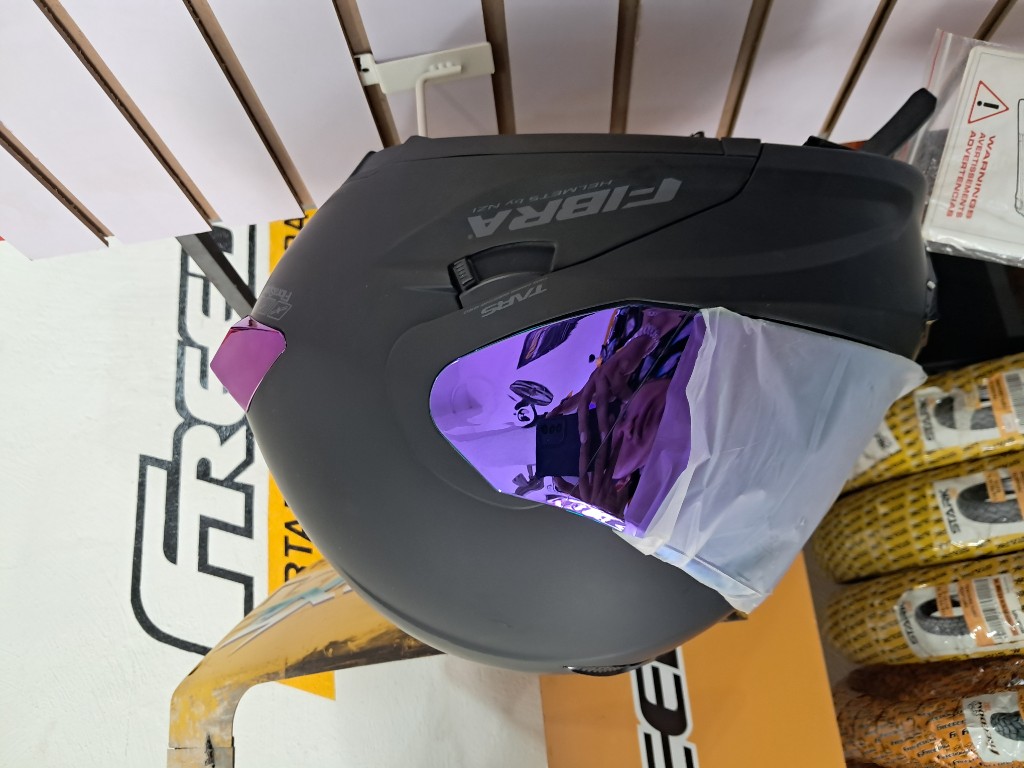 CASCO MORADO FIBRA TALLA M