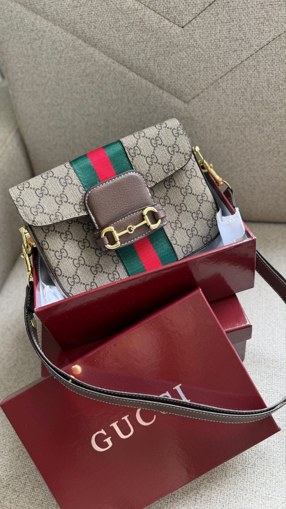 Gucci Cartera