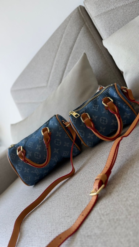 Louis Vuitton bolso azul dos tamaños