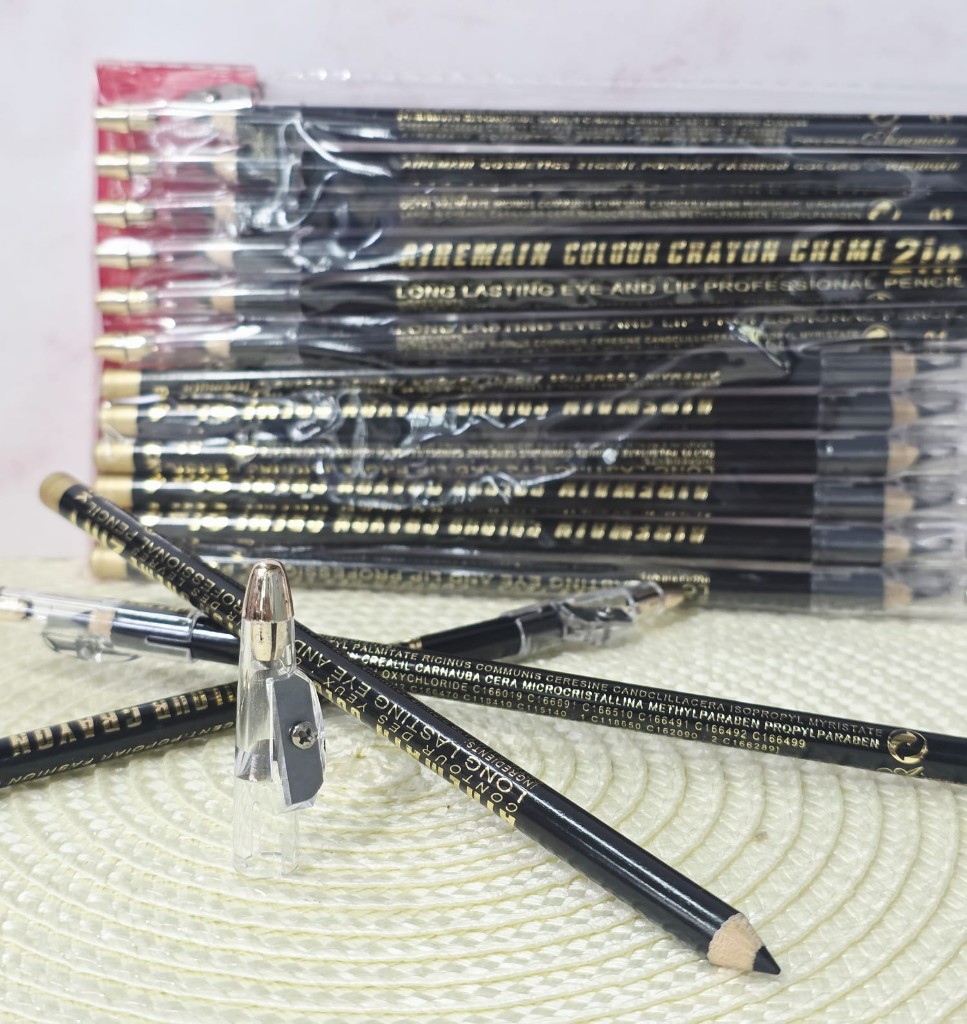 DELINEADOR DE OJOS SANIYE  C\ SACAPUNTAS
