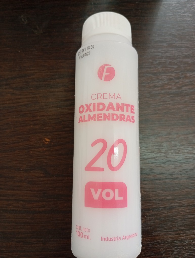 CREMA OXIGENADA 20 VOL X100CC FRILAYP