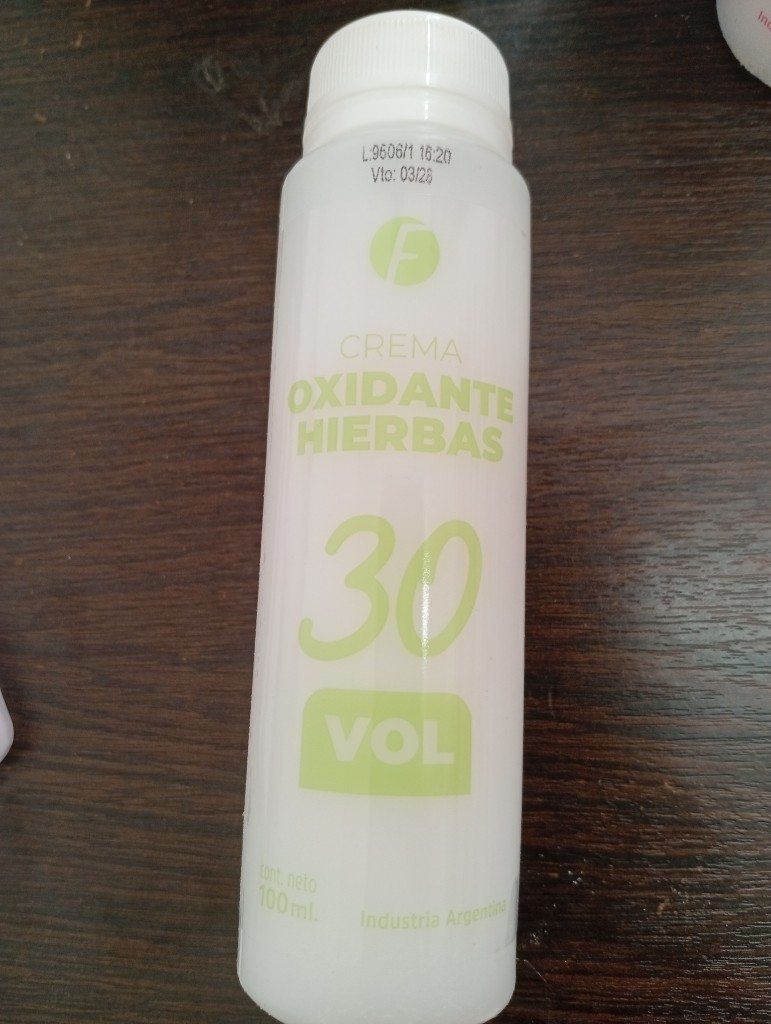 CREMA OXIGENADA 30 VOL X 100CC FRILAYP