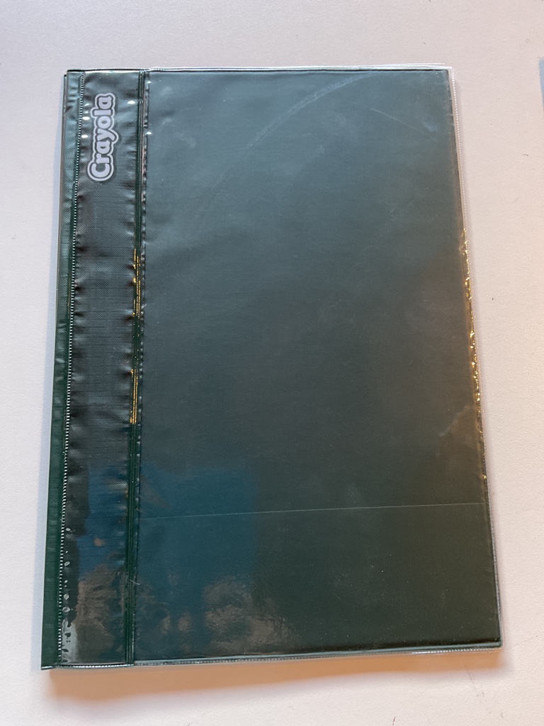 Crayola carpeta verde