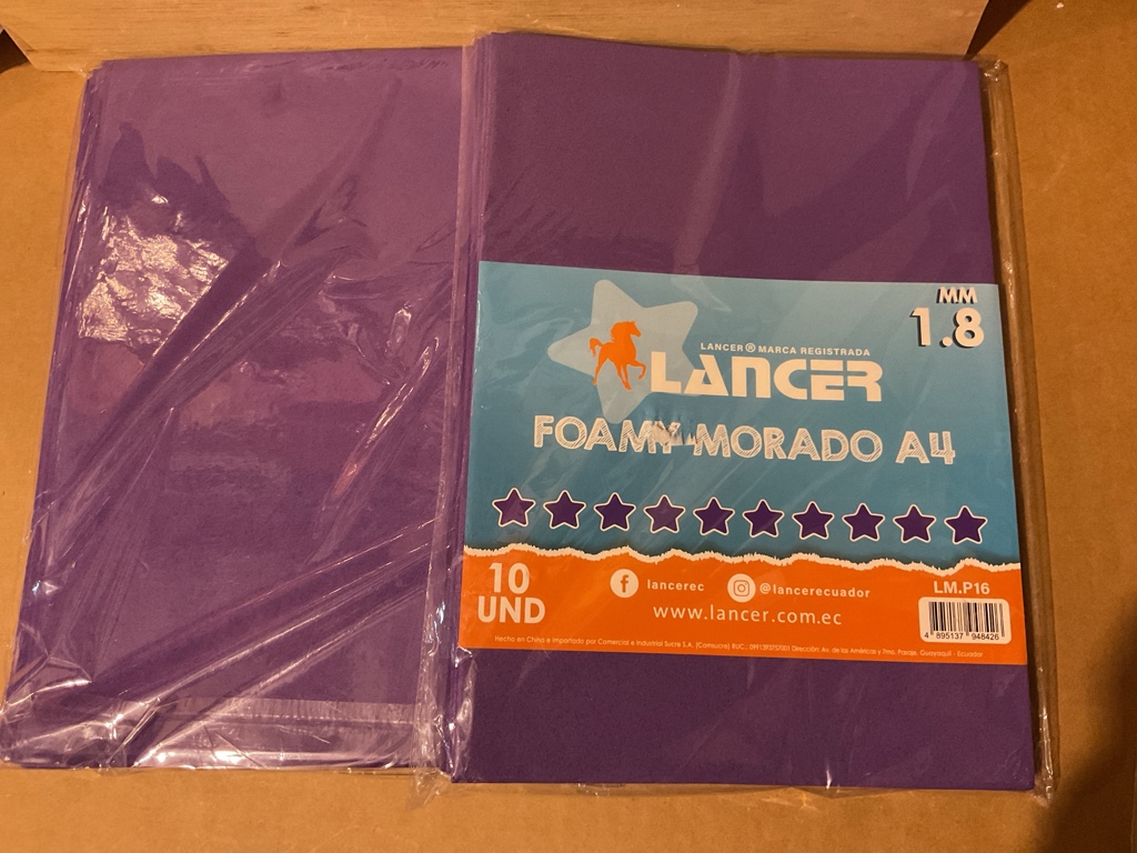 Lancer foamy morado A4