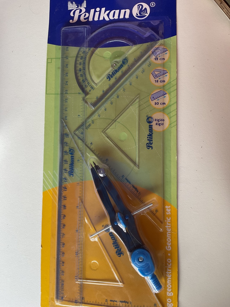 Pelikan set geométrico azul