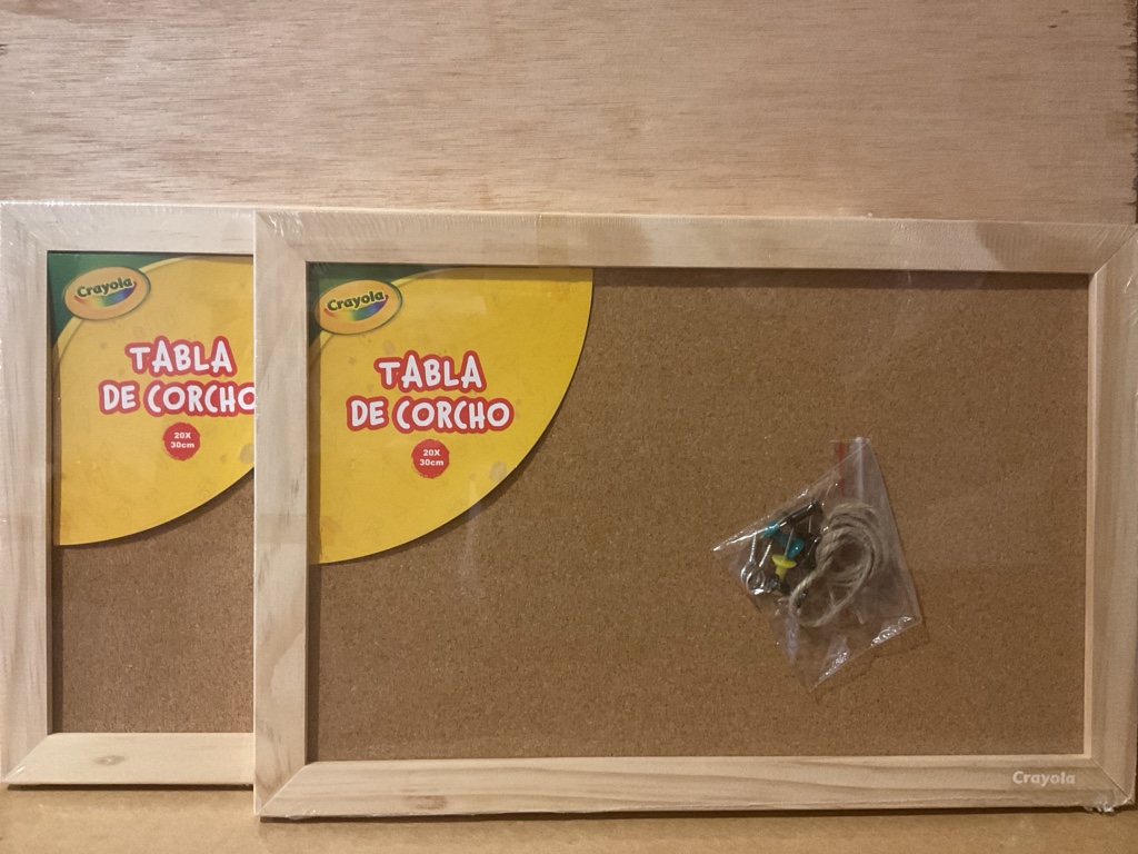 Crayola tabla de corcho