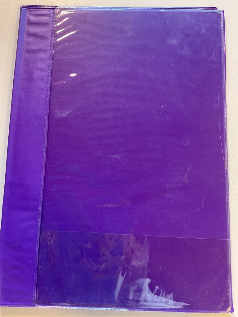 Carpeta plastica morada tapa transparente