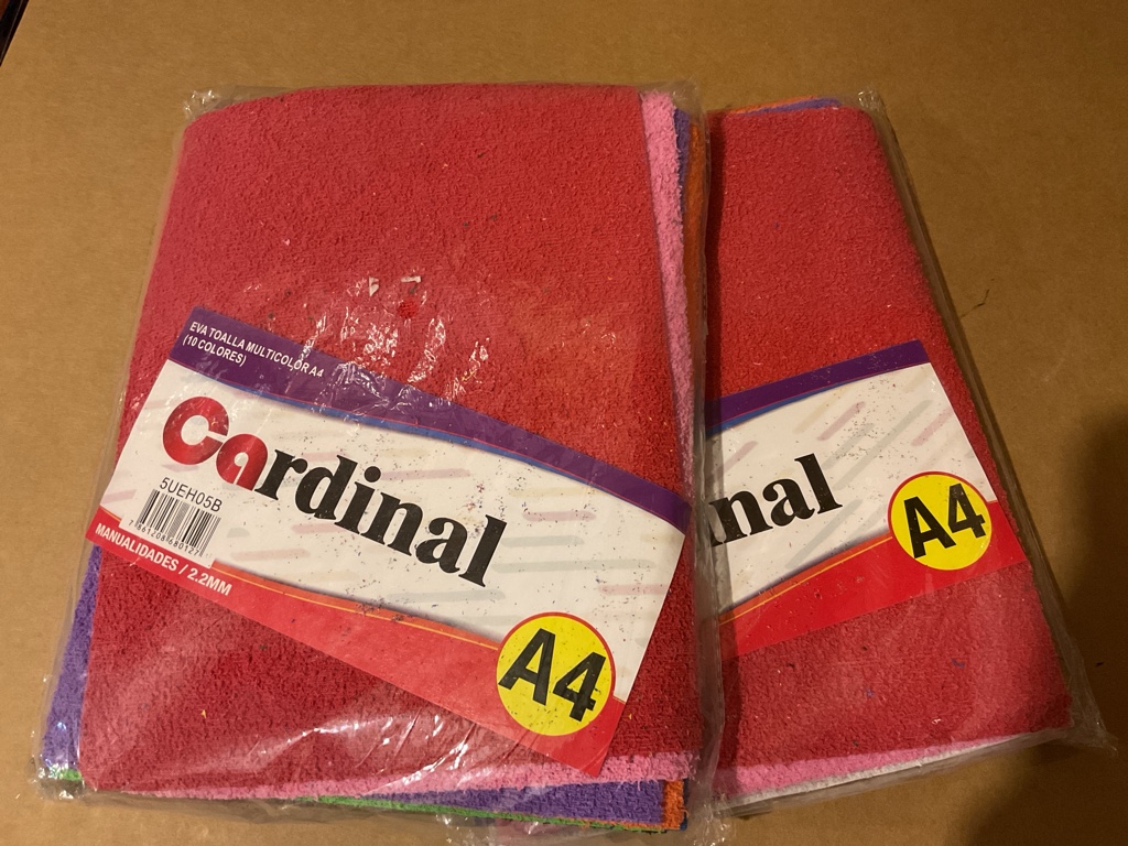Cardinal foamy toalla rojo A4