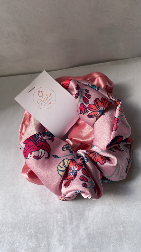 Scrunchie x2 flores rosas
