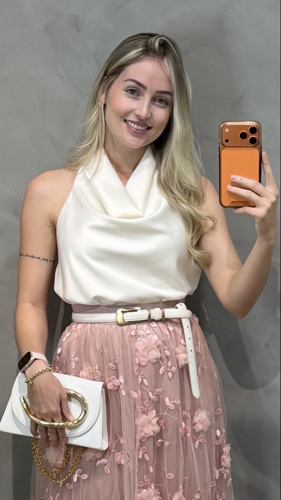 Blusa branca Gola Boba