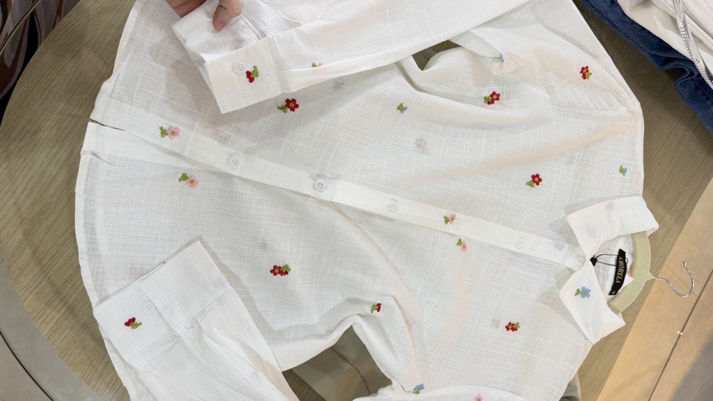 Camisa Branca Bordada