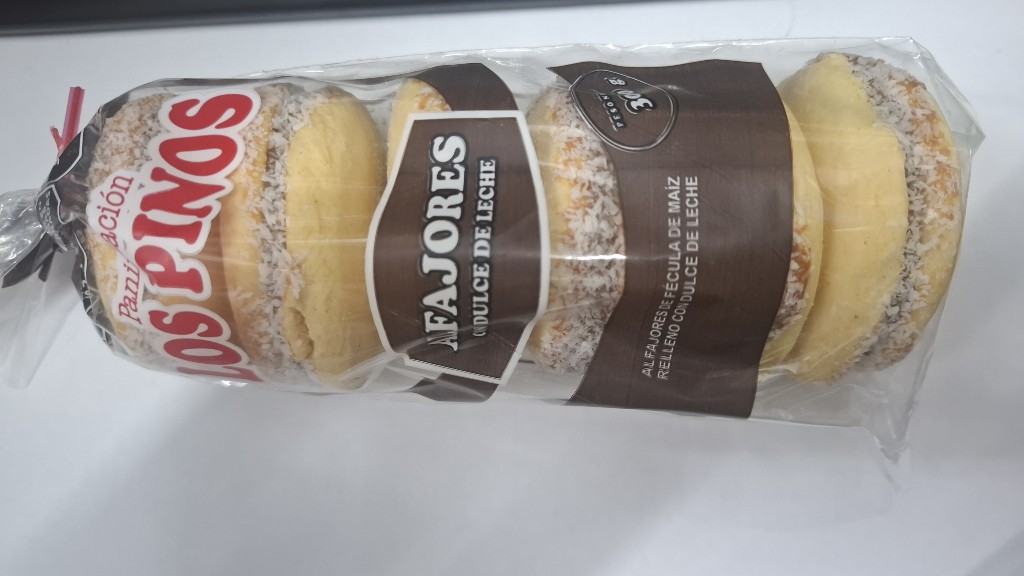 Panadería Los Pinos alfajores dulce de leche