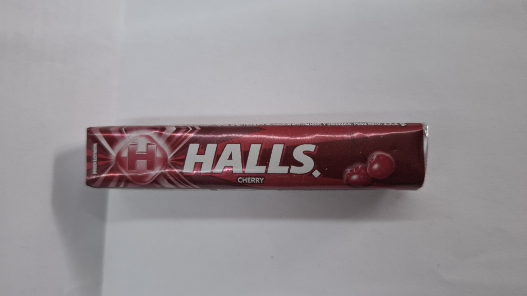Halls Cherry roja