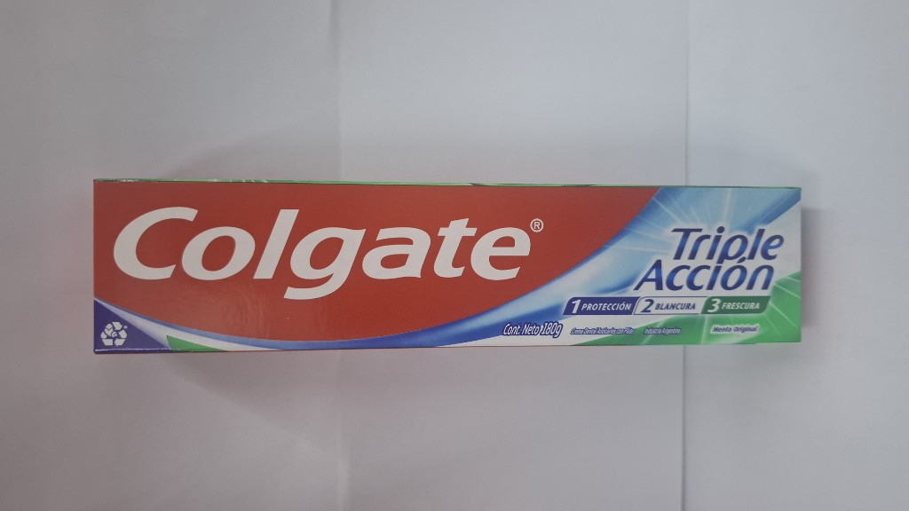 Colgate Triple Accion 70g