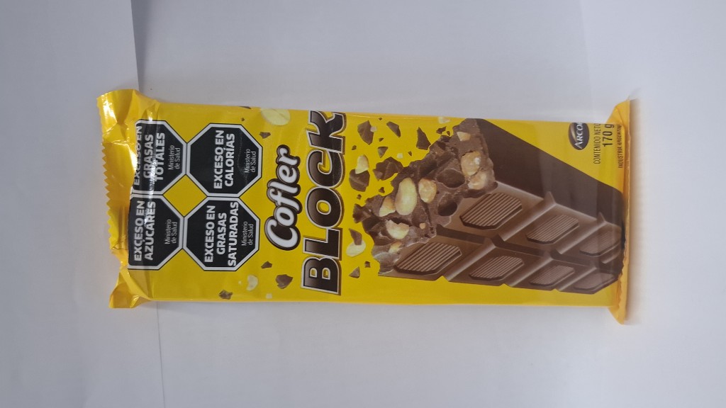 Cofler Block chocolate con maní