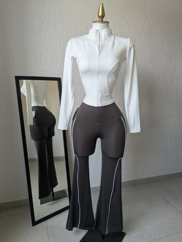 Leggin acampanado CAFE A1363