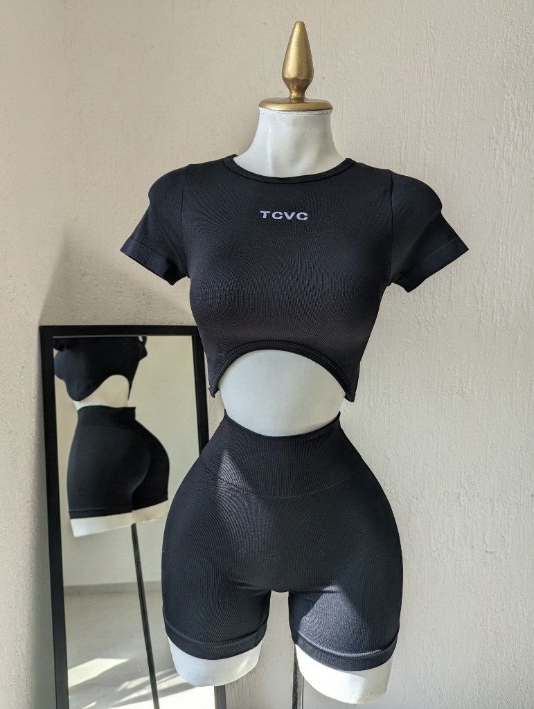Conjunto deportivo short NEGRO short AU