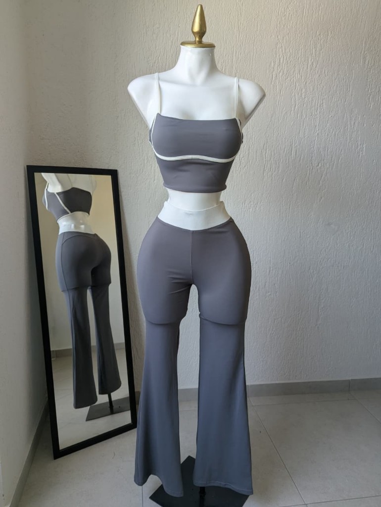 Conjunto top deportivo GRIS