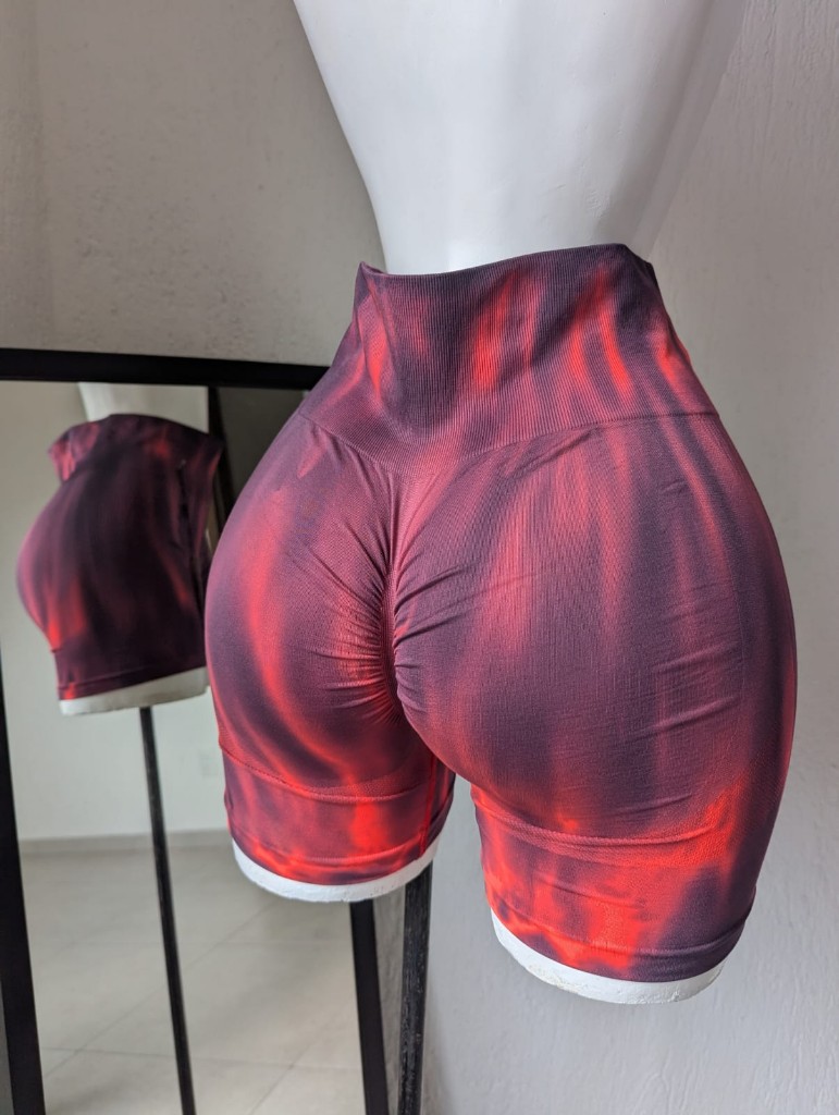 Short deportivo lineas ROJO SALVA