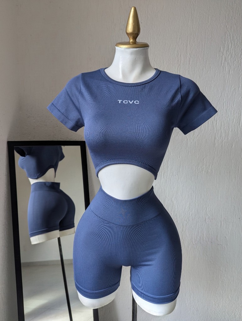 Conjunto deportivo short AZUL  AU