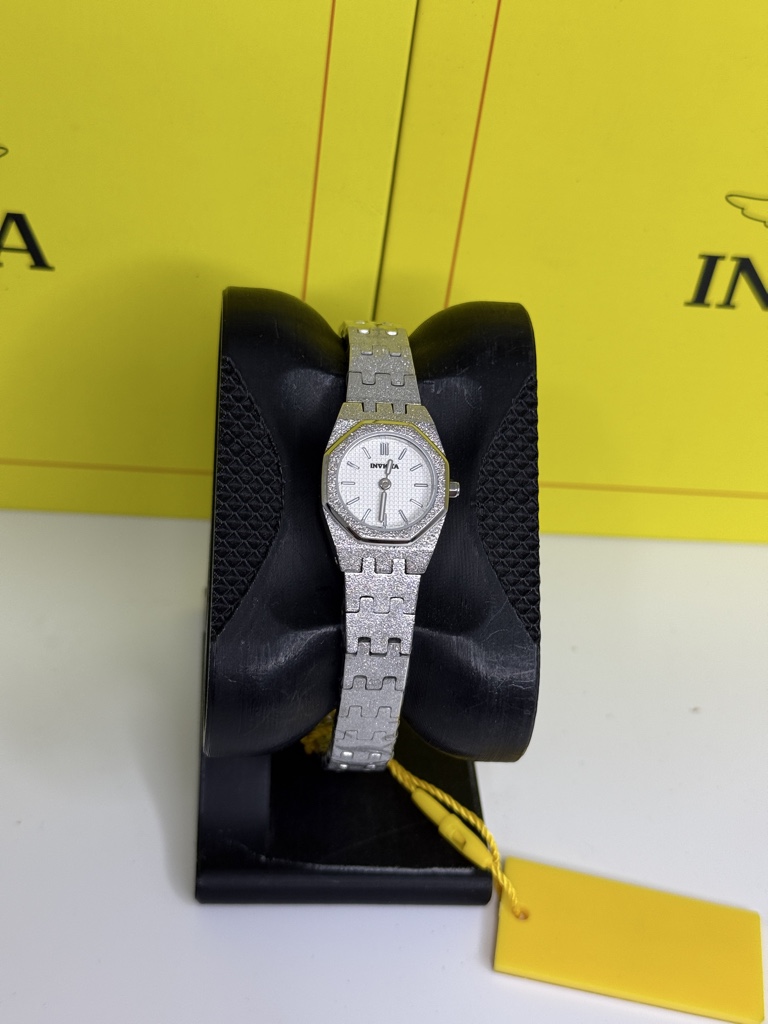INVICTA 49870