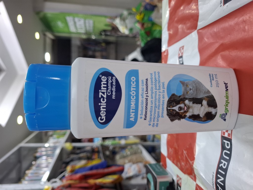 GenicZime shampoo medicado 250ml