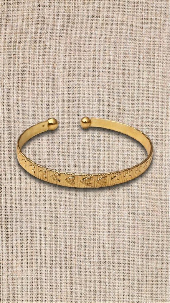 Pulsera Rígida Corazones