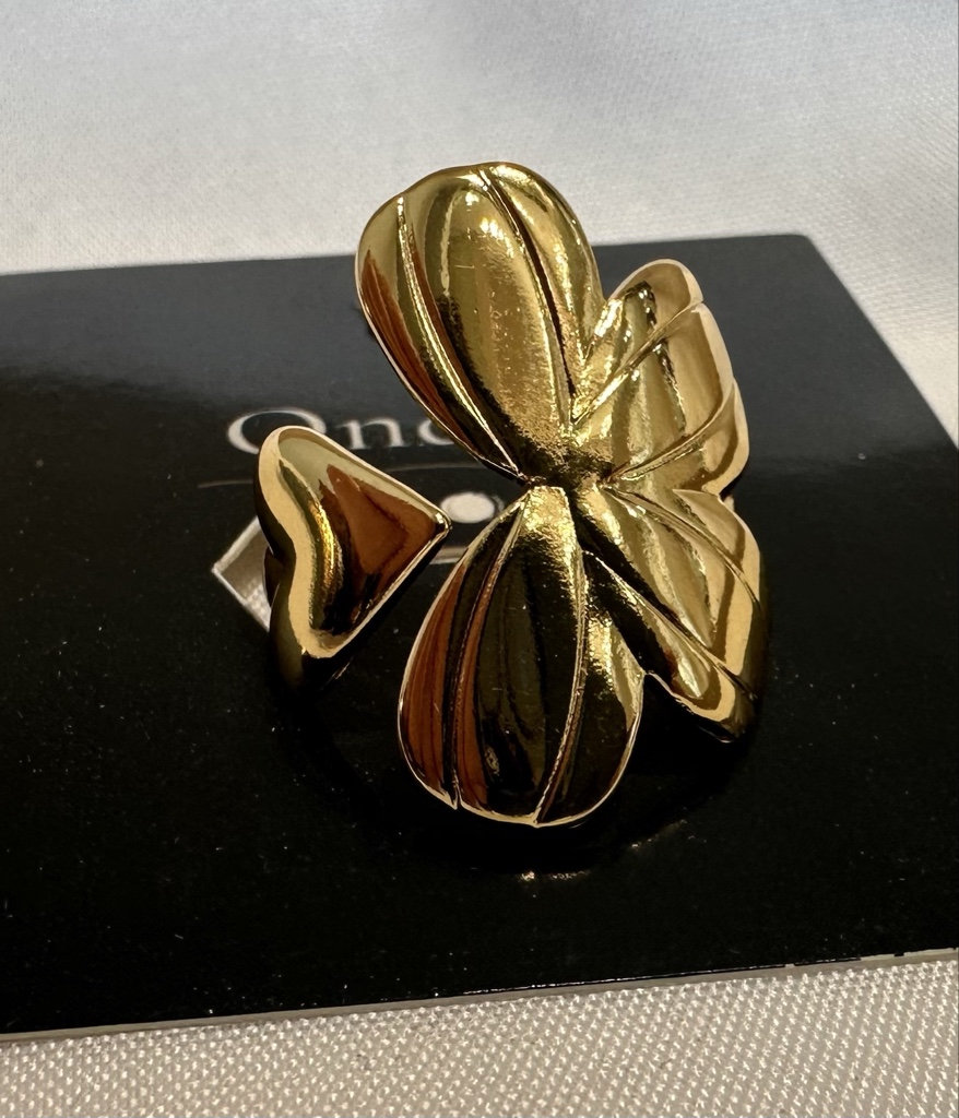 Anillo Camelia• acero inoxidable
