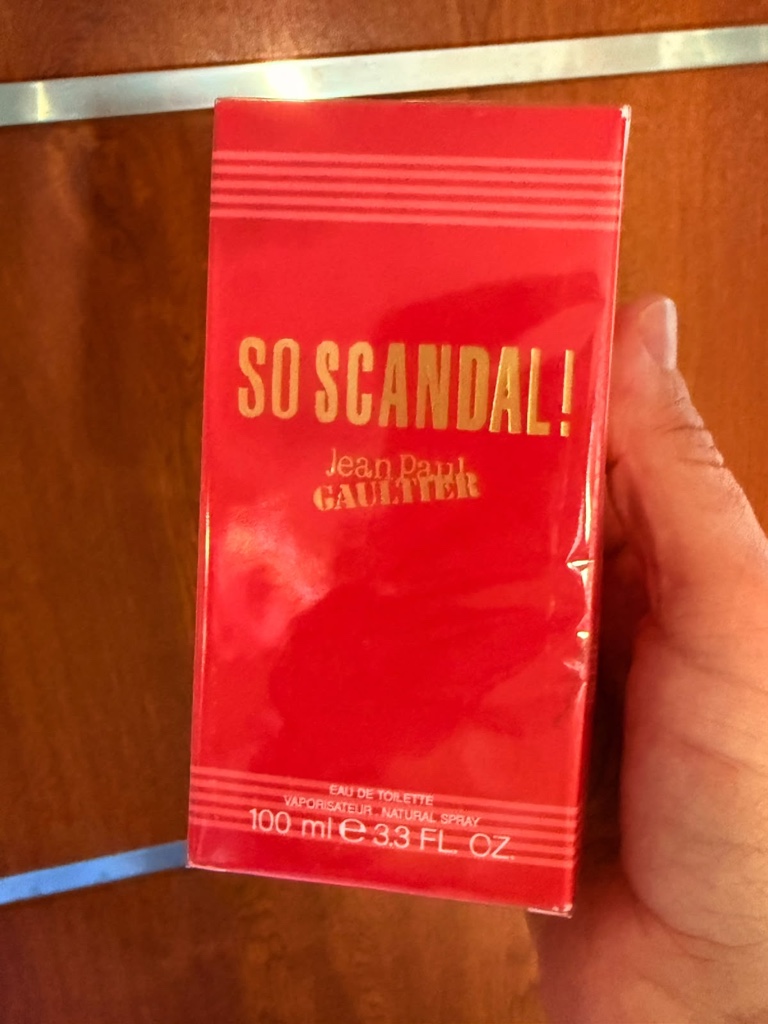 Scandal rojo