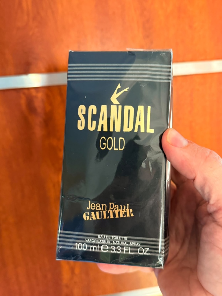 Scandal gold